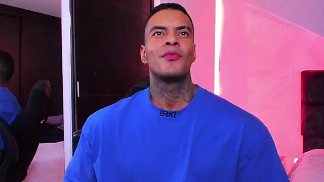 Snapshot of binmontana_ chatting on 09.23.25 binmontana online show from 09.23.25