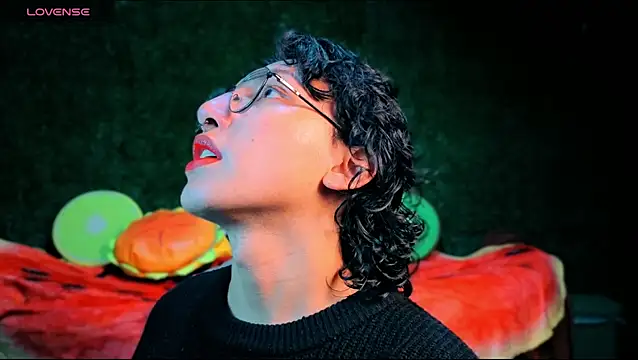 Snapshot of -BlueOpal- chatting on 10.30.25 -BlueOpal- online show from 10.30.25