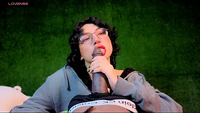 Snapshot of -BlueOpal- chatting on 11.13.25 -BlueOpal- online show from 11.13.25