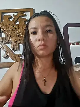 hot-mom22 online show from 11.22.25