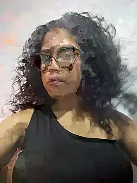 miiabrown18 online show from 04.15.26