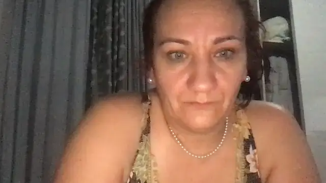 paula19800 online show from 10.25.25