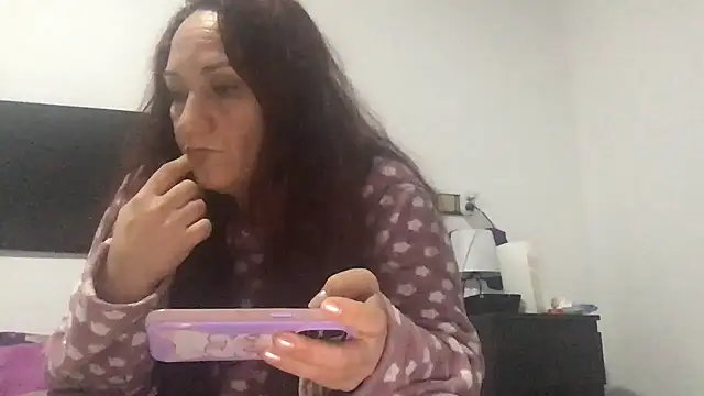 paula19800 online show from 12.04.25