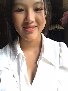 Mai lovely online show from 09.29.25