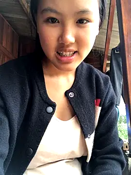 Mai lovely online show from 10.22.25