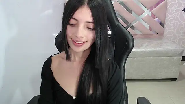 cynthia ch online show from 10.30.25