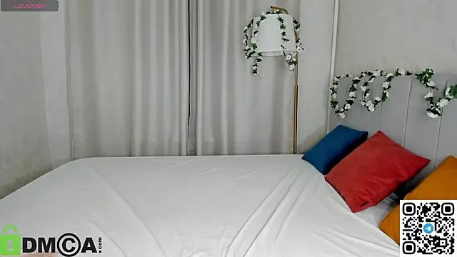 Al1ice Moures online show from 02.17.26