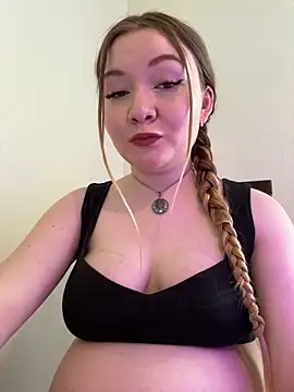 Amalie Smith online show from 06.08.26