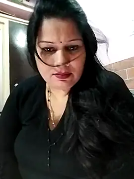 Snapshot of Punjabi_Jatni chatting on 10.30.25 Punjabi Jatni online show from 10.30.25