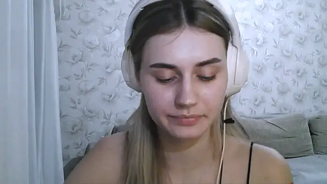 JerrieLoosle online show from 10.02.25