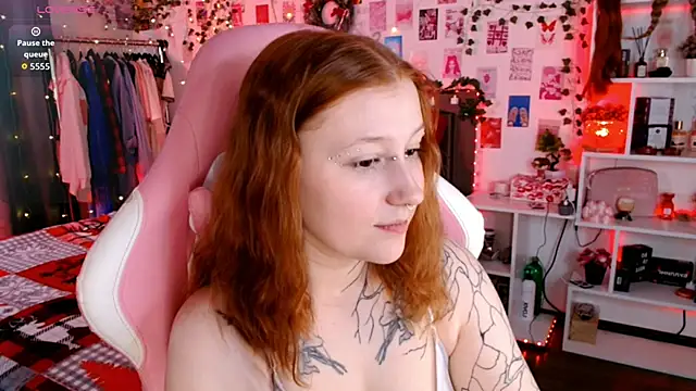 Ayla Hicks online show from 11.27.25