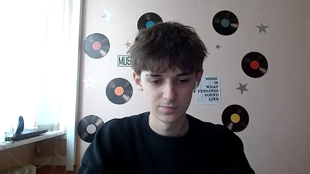 Snapshot of Hoot_Dude_ chatting on 10.13.25 Hoot Dude  online show from 10.13.25