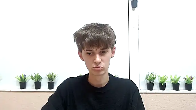 Snapshot of Hoot_Dude_ chatting on 10.17.25 Hoot Dude  online show from 10.17.25