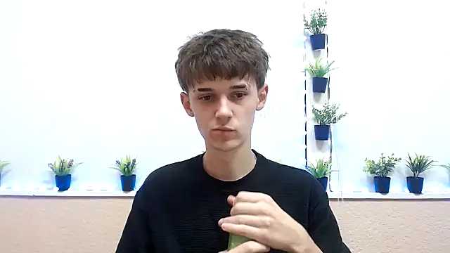 Snapshot of Hoot_Dude_ chatting on 10.29.25 Hoot Dude  online show from 10.29.25