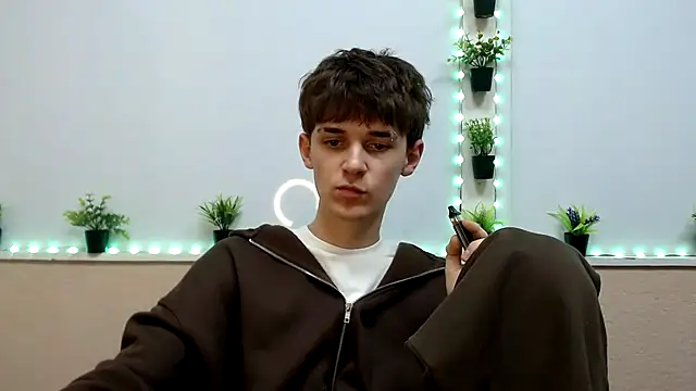 Hoot Dude  online show from 11.13.25