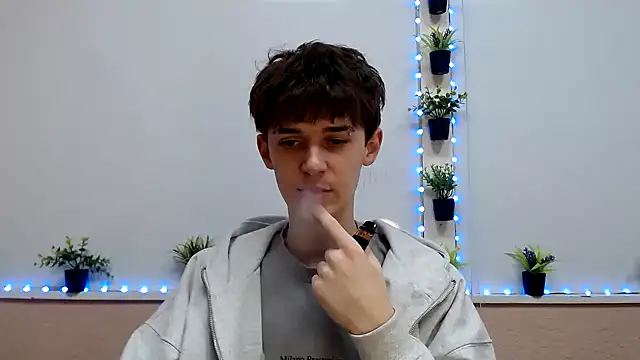 Hoot Dude  online show from 11.24.25