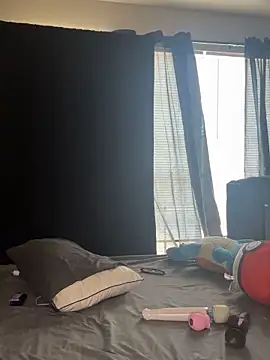 Snapshot of YeahhhitsBreezy chatting on 02.28.26 YeahhhitsBreezy online show from 02.28.26