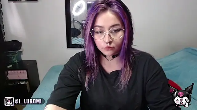 Iluromi online show from 11.20.25