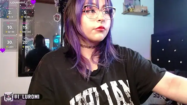 Iluromi online show from 04.13.26