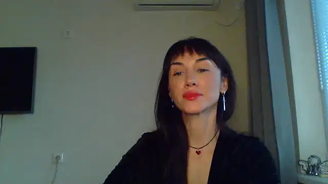 Snapshot of Zariveth chatting on 10.12.25 Zariveth online show from 10.12.25