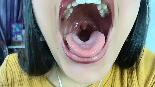 Hinata 21  online show from 03.31.26