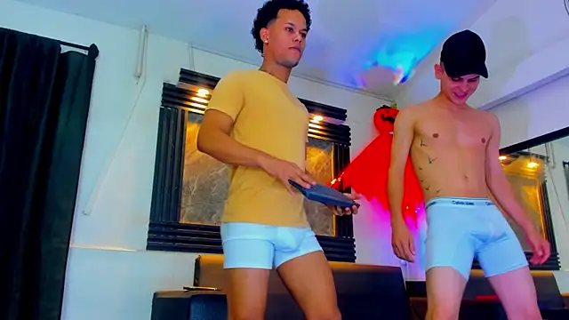 Snapshot of ALEX_MILLER25 chatting on 10.12.25 ALEX MILLER25 online show from 10.12.25