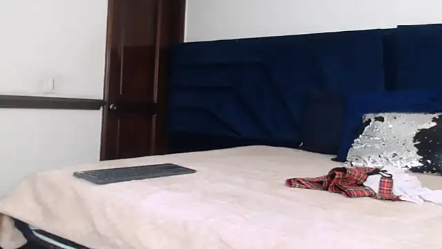 Snapshot of Brigith24 chatting on 11.21.25 Brigith24 online show from 11.21.25