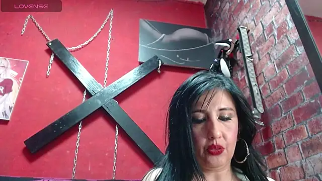 Snapshot of Hagata_Ly chatting on 10.05.25 Hagata Ly online show from 10.05.25
