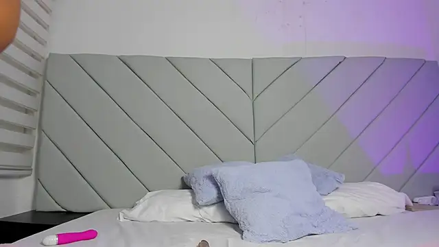 ariana cossio online show from 10.16.25