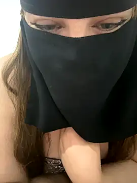 Snapshot of anoucha-arab chatting on 10.12.25 anoucha-arab online show from 10.12.25