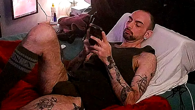 hungbot online show from 12.16.25