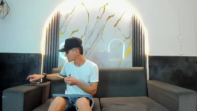 liam coleman25 online show from 02.08.26