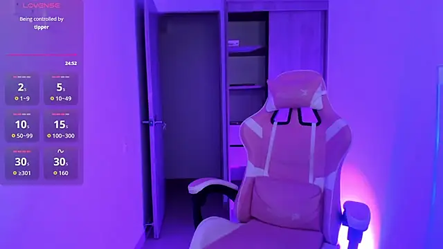 ISABELFORYOU1 online show from 11.28.25