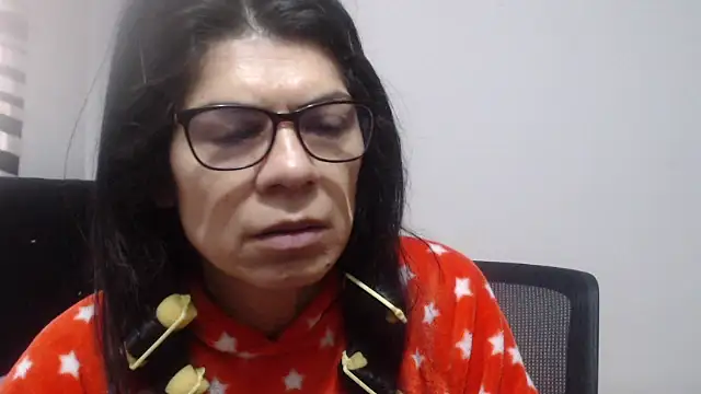 abrilsex23 online show from 11.28.25