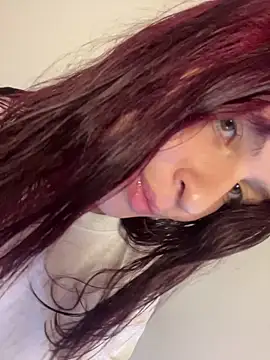 Snapshot of came_lia1 chatting on 12.18.25 came lia1 online show from 12.18.25