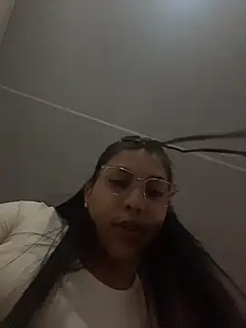 kloe28 online show from 11.05.25