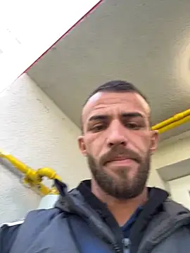 Snapshot of sexyman1936 chatting on 10.29.25 sexyman1936 online show from 10.29.25