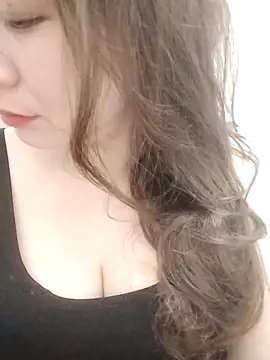 Snapshot of Girl_Shy2000 chatting on 04.19.26 Girl Shy2000 online show from 04.19.26