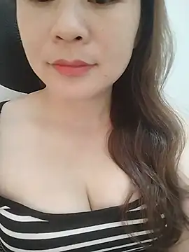 Snapshot of Girl_Shy2000 chatting on 05.29.26 Girl Shy2000 online show from 05.29.26