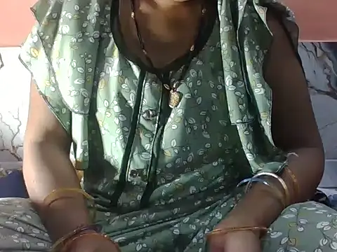 Snapshot of RINA_RANI_0 chatting on 10.24.25 RINA RANI 0 online show from 10.24.25