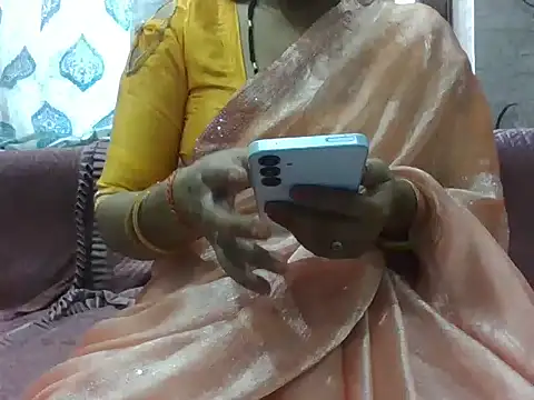 Snapshot of RINA_RANI_0 chatting on 10.25.25 RINA RANI 0 online show from 10.25.25