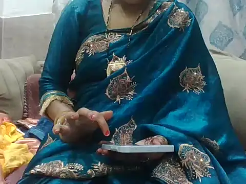 Snapshot of RINA_RANI_0 chatting on 10.29.25 RINA RANI 0 online show from 10.29.25