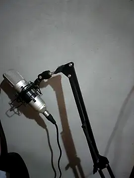 Meoweo 23 online show from 11.04.25