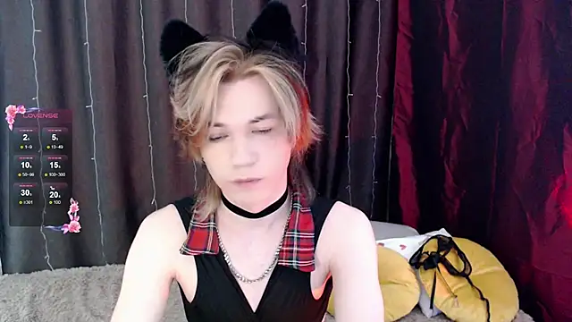 Snapshot of evan_reinhart chatting on 10.24.25 evan reinhart online show from 10.24.25