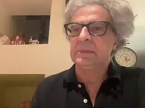 Snapshot of chtentation chatting on 12.16.25 chtentation online show from 12.16.25