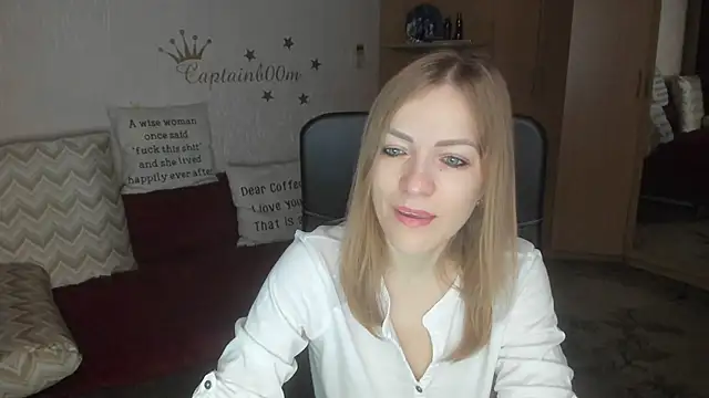 Tiffany Bates online show from 11.06.25