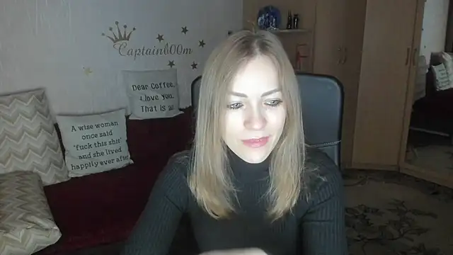 Tiffany Bates online show from 11.28.25