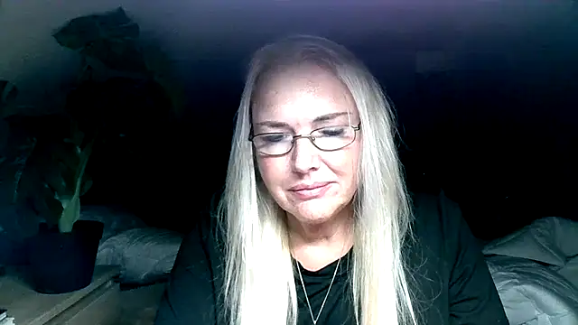 Sandy-Summer online show from 09.26.25