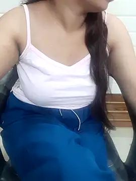 Snapshot of Minakshi_677 chatting on 10.07.25 Minakshi 677 online show from 10.07.25