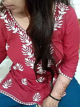 Snapshot of Minakshi_677 chatting on 10.12.25 Minakshi 677 online show from 10.12.25